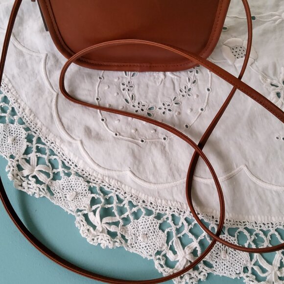 Vintage Coach Hadley Crossbody Handbag in British Tan 9935 - Picture 2 of 12